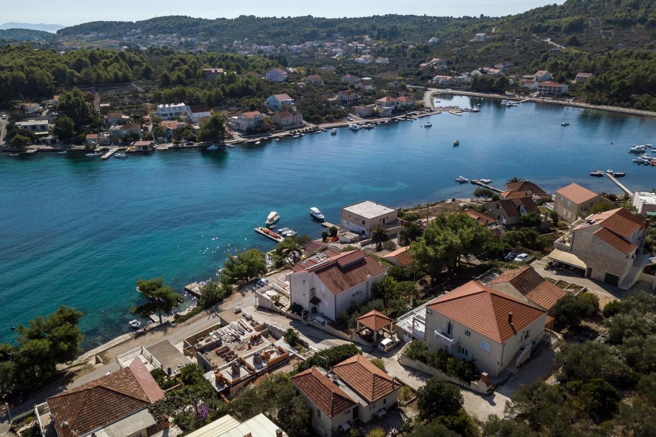 Apartments by the sea Lumbarda, Korcula - 10049 Bagian luar foto