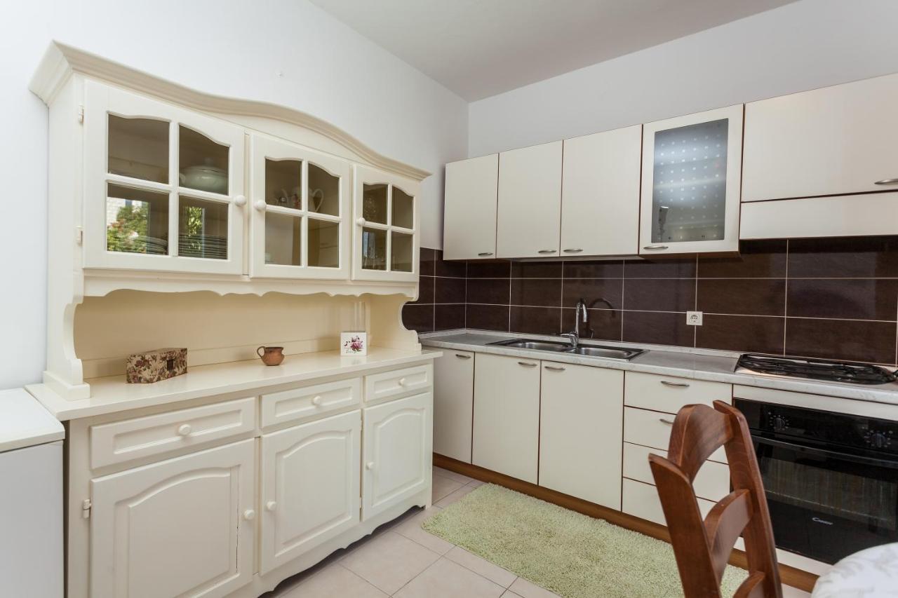 Apartments by the sea Lumbarda, Korcula - 10049 Bagian luar foto